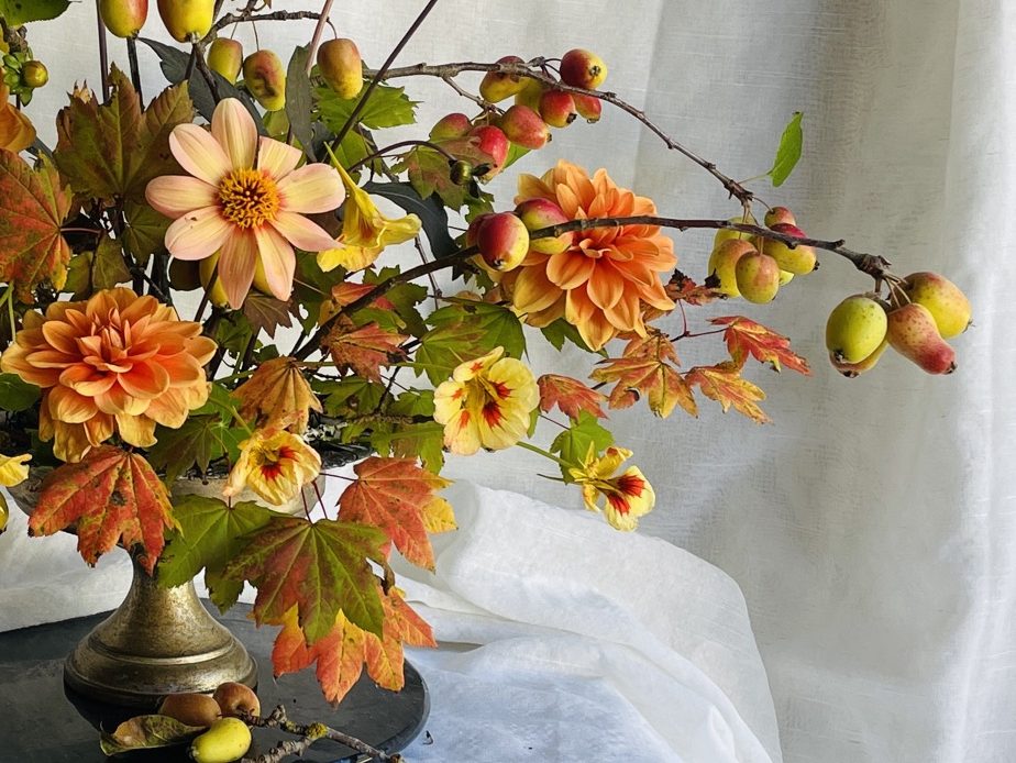 Centerpieces - Port Townsend Florist - Locally Grown Wedding Floral Design